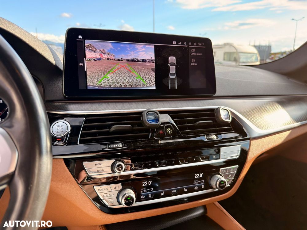 BMW Seria 5 530i xDrive Aut. M Sport Edition - 10