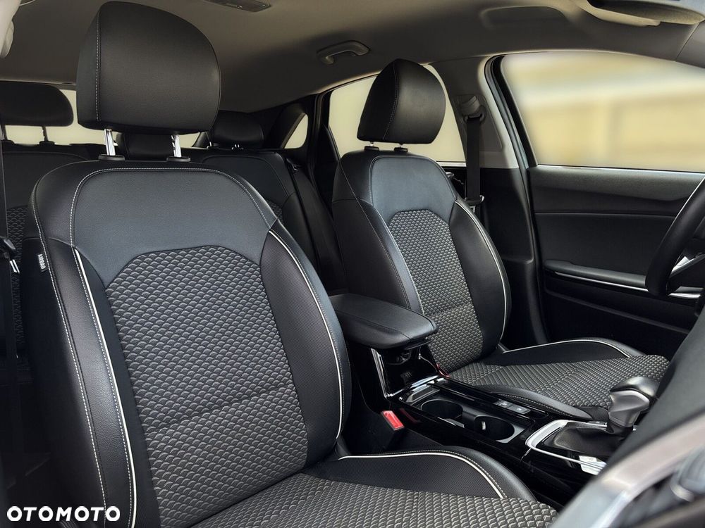 Kia Ceed 1.5 T-GDI Business Line DCT - 33