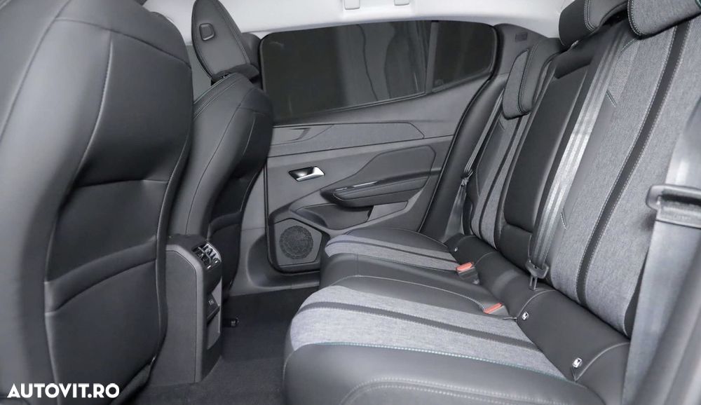 Peugeot 408 1.6L 180 PHEV Allure - 22