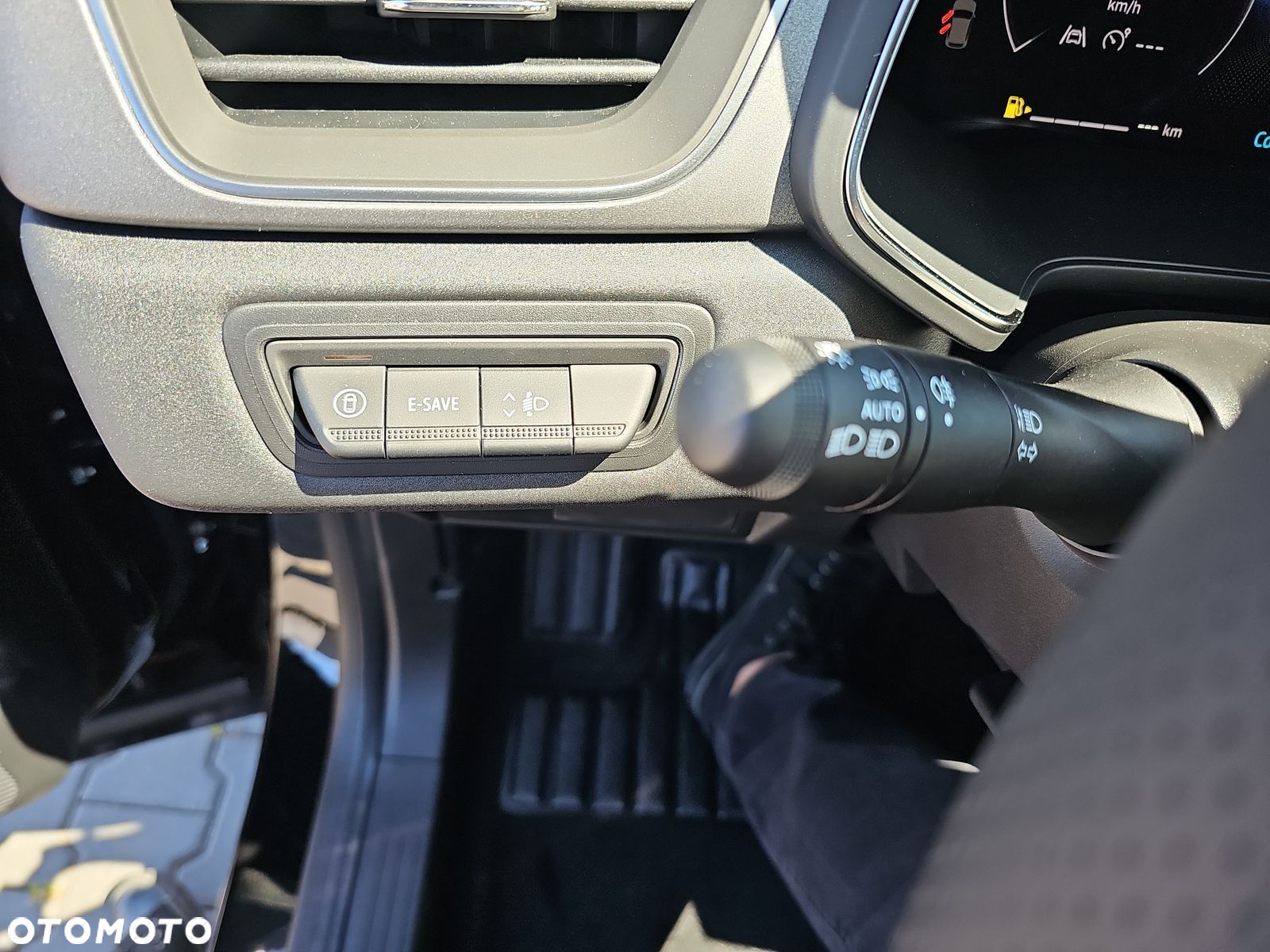 Renault Captur - 21