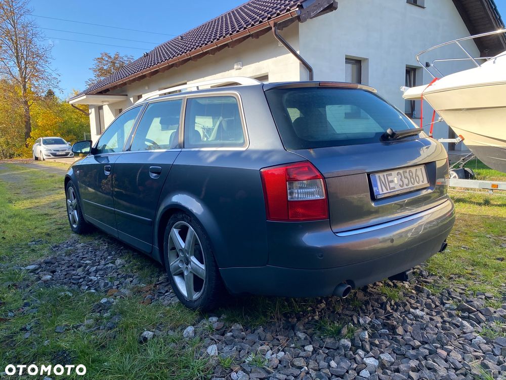 Audi A4 Avant - 4