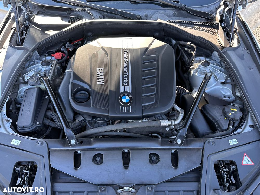 BMW Seria 5 530d Touring Sport-Aut. - 26