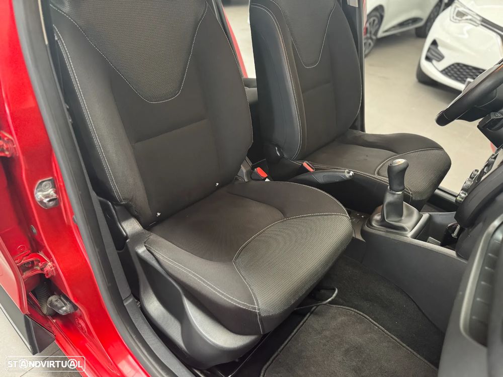 Renault Clio Sport Tourer Energy dCi 90 Start & Stop Luxe - 20