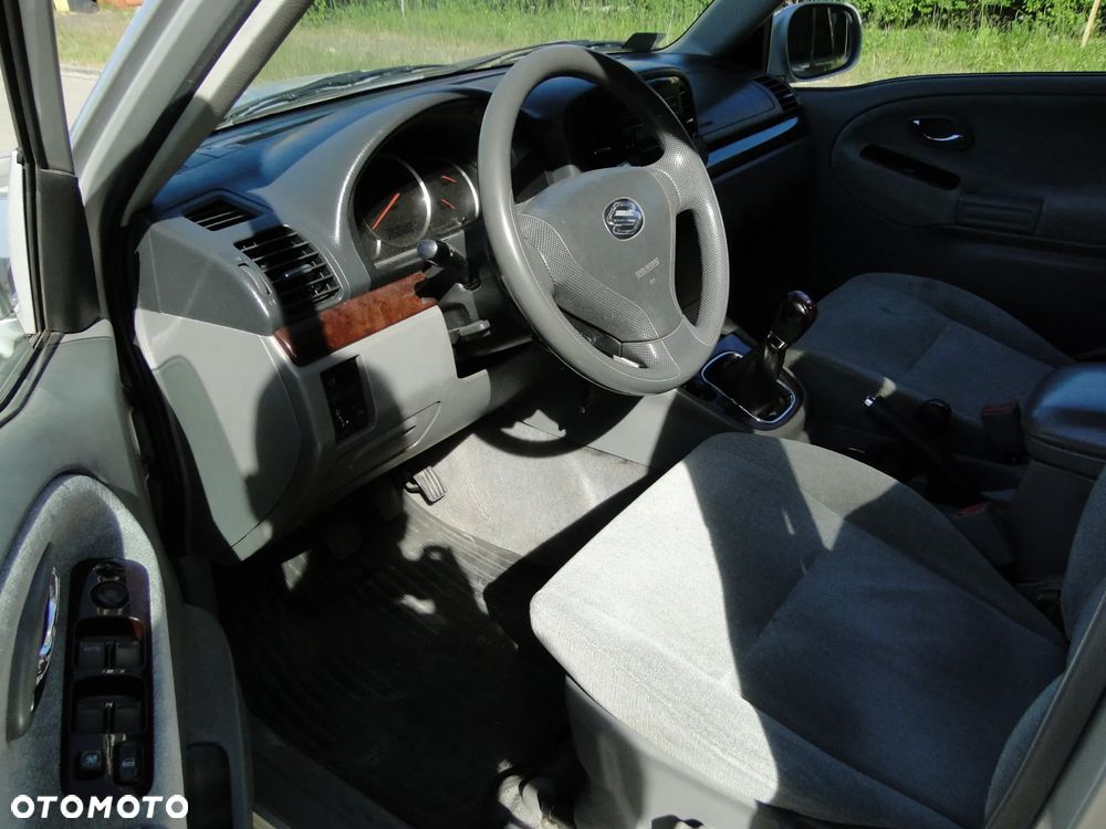 Suzuki Grand Vitara XL-7 2.0 TD Comfort + - 6