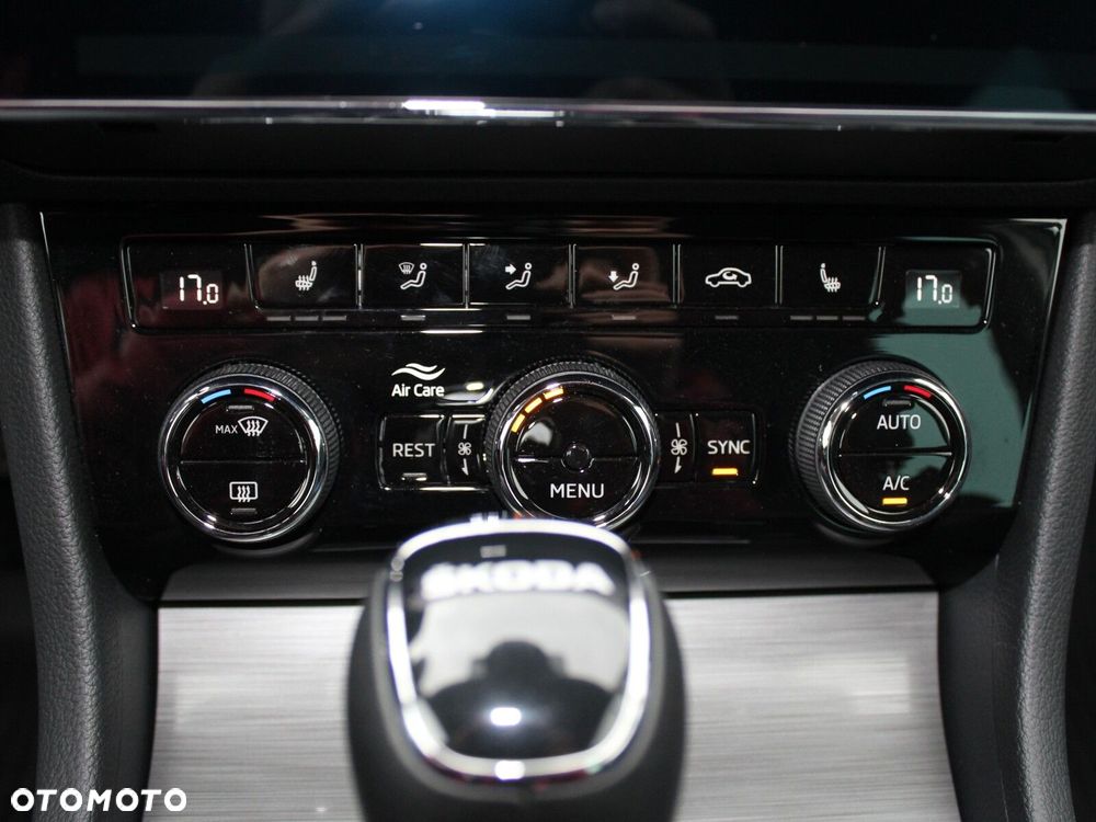 Skoda Superb 2.0 TSI Style DSG - 22