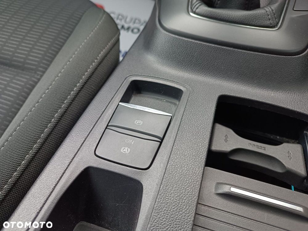 Ford Focus 1.5 EcoBlue Trend - 24