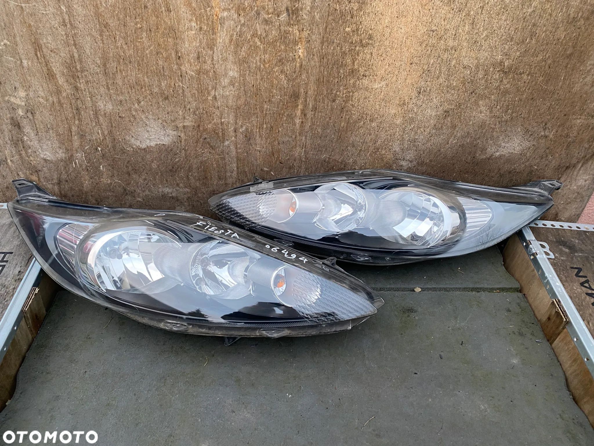 lampy ford fiesta mk7 komplet eu całe - 1