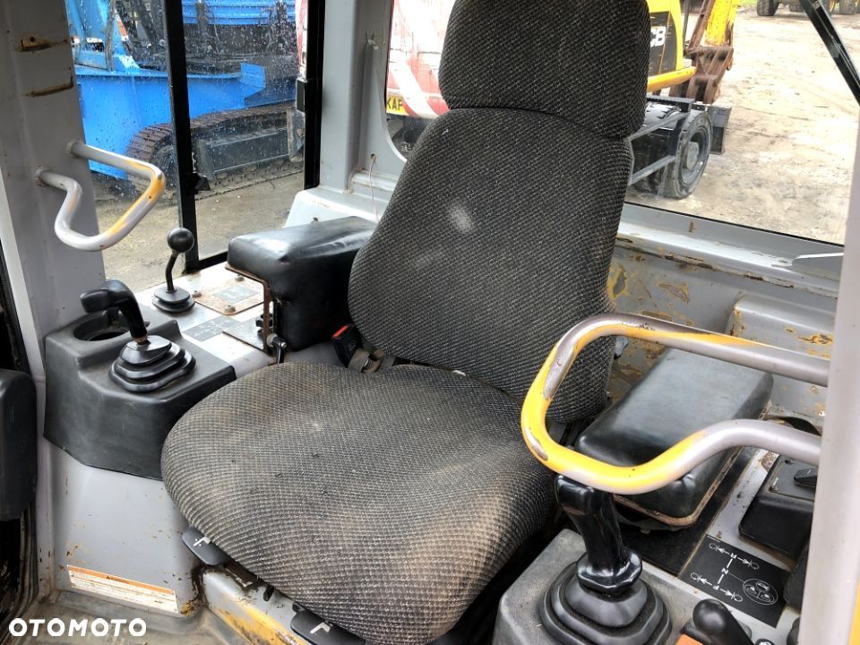 Caterpillar D3G LGP - 8