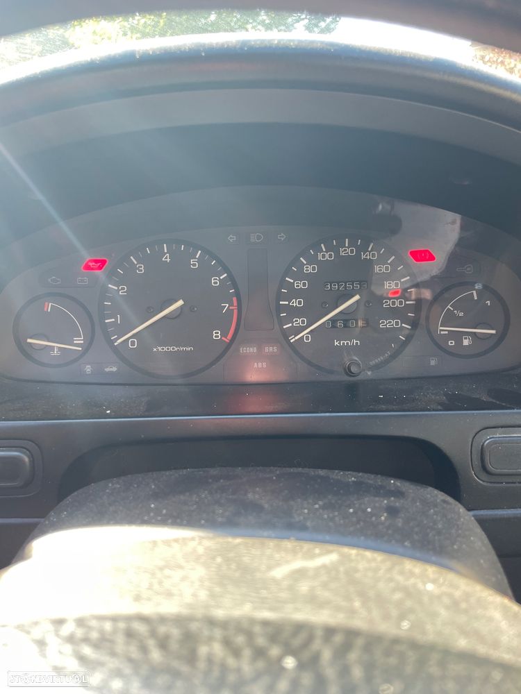 Honda Civic 1.5i - 4