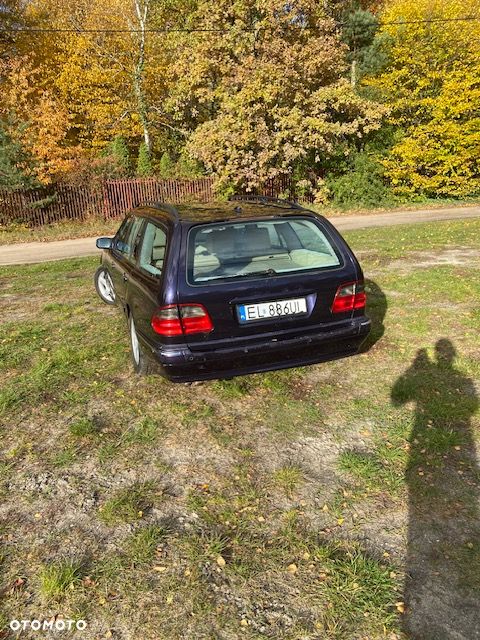 Mercedes-Benz E-Class 2000 photo 4