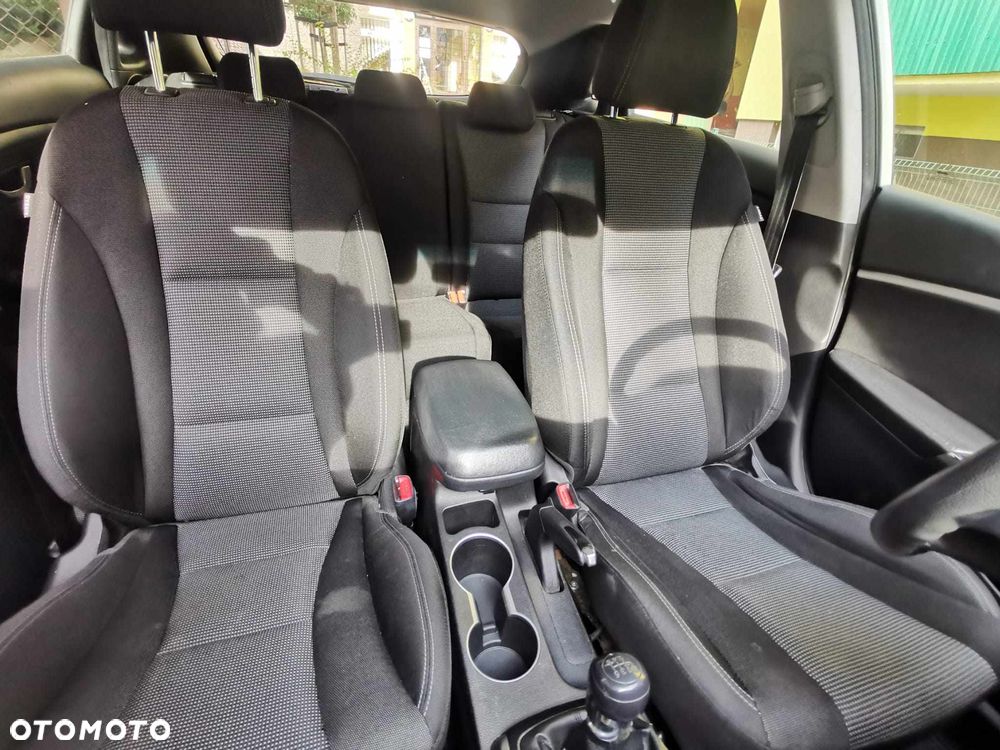 Hyundai i30 1.4 CRDi Premium - 12