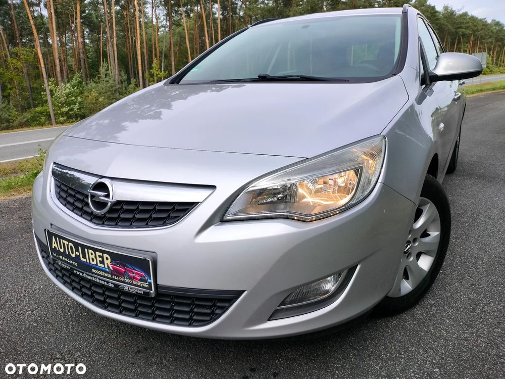 Opel Astra 1.7 CDTI DPF NAVI - 1