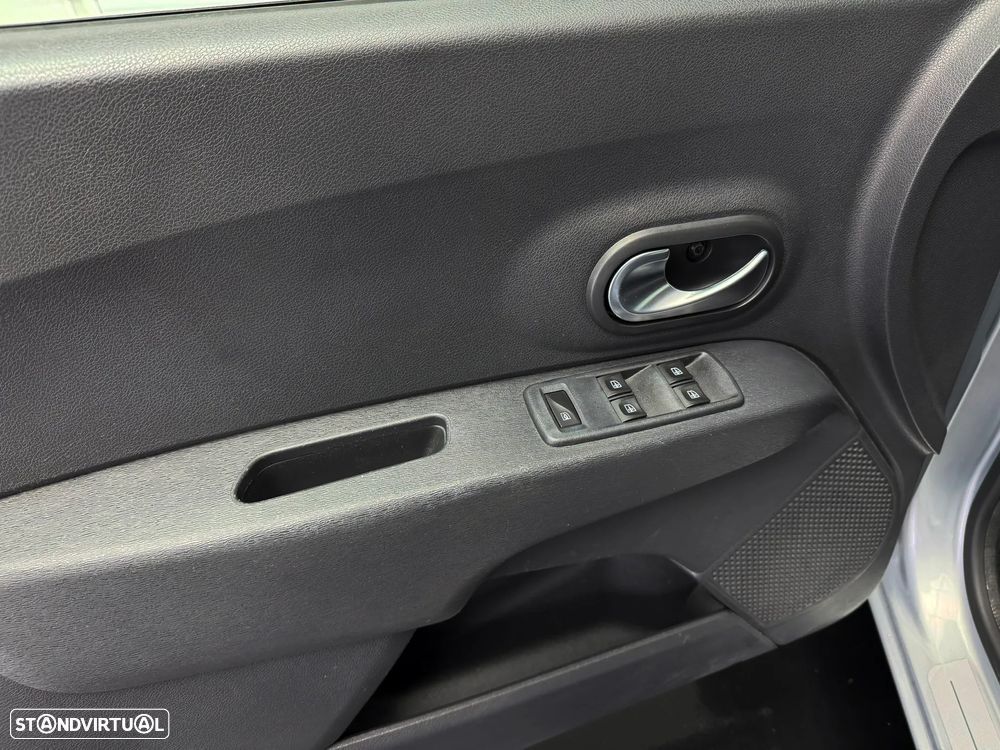 Dacia Lodgy 1.5 Blue dCi Stepway 7L - 7