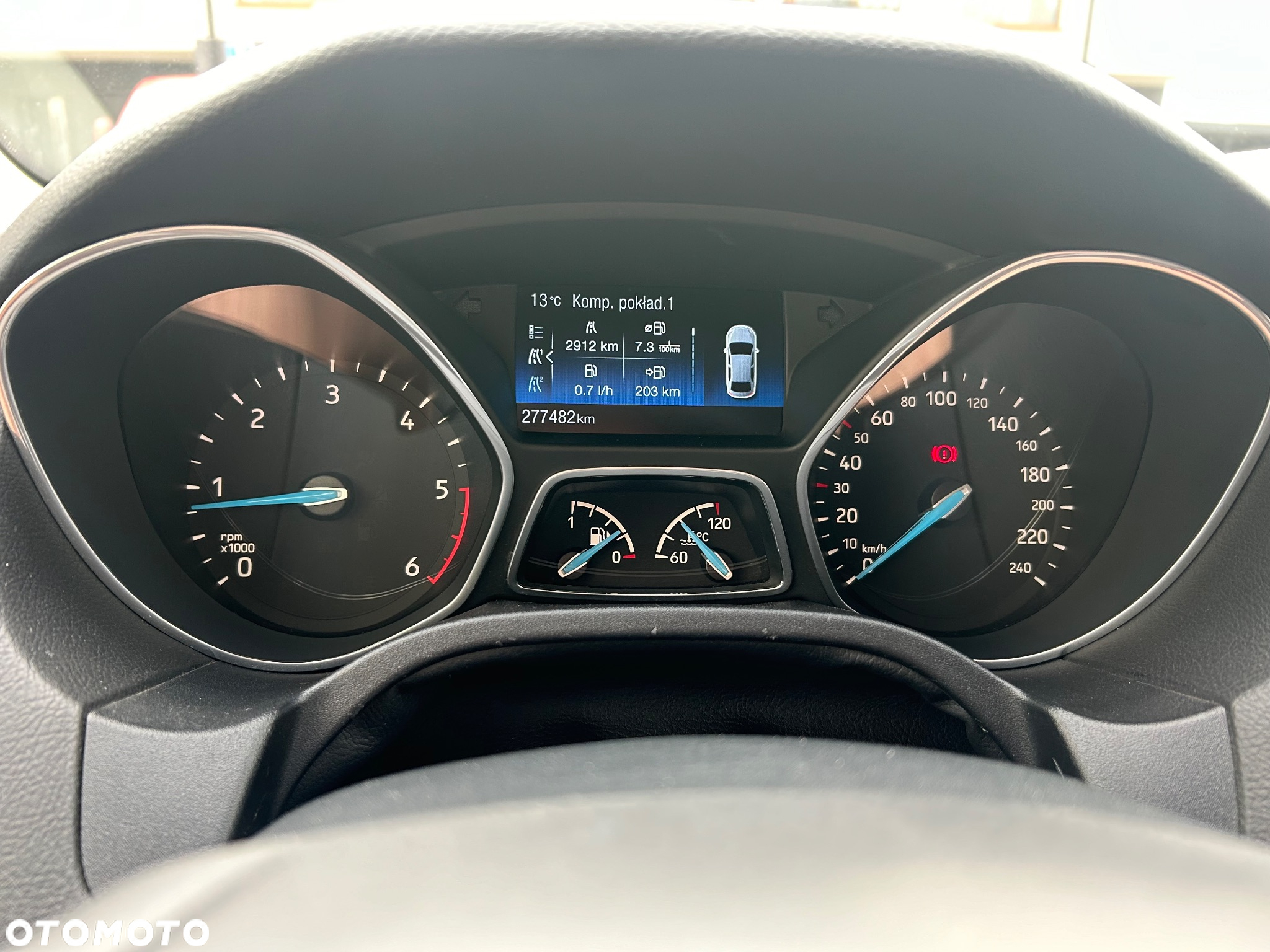 Ford Focus 1.5 TDCi SYNC Edition - 8
