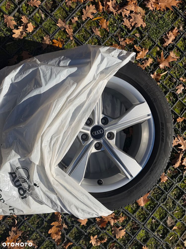 Audi A4 Avant 40 TFSI S tronic advanced - 22