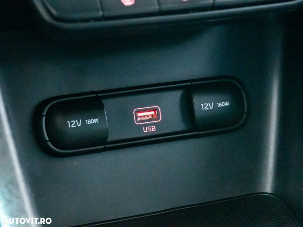 Kia Sportage 1.6 GDI 2WD Black Edition - 24