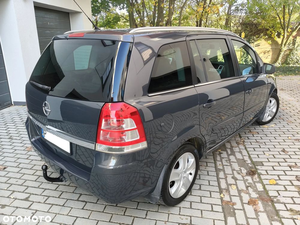 Opel Zafira 2013 photo 4