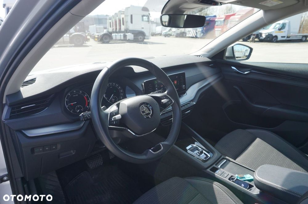 Skoda Octavia 1.5 TSI e-Tec Ambition DSG - 3