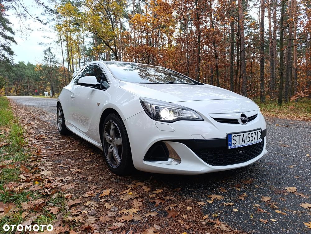 Opel Astra IV GTC OPC - 1