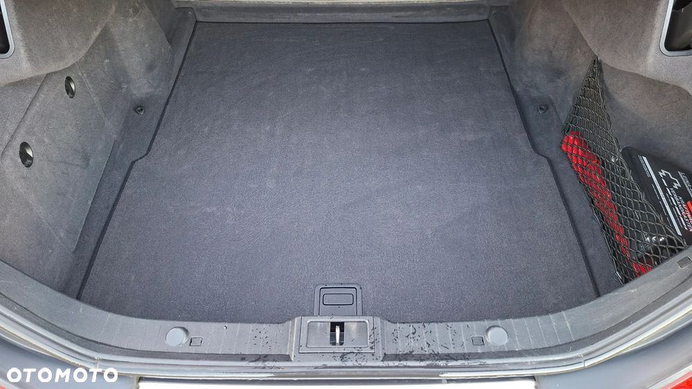 Mercedes-Benz CLS 350 - 30