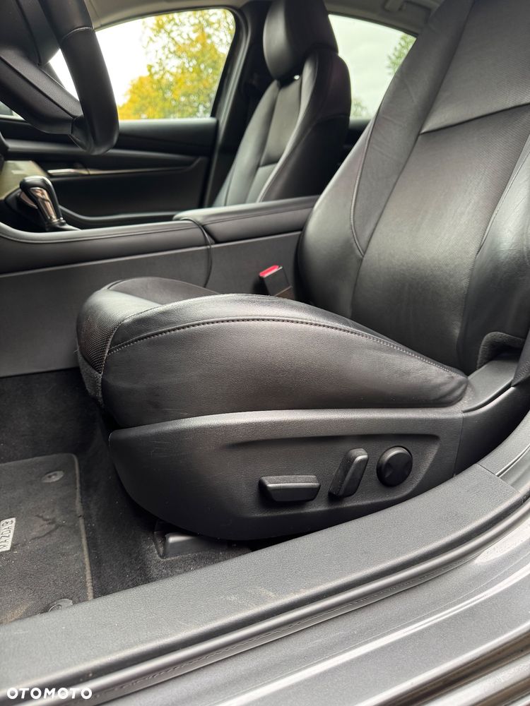 Mazda 3 - 7