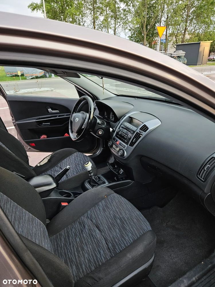 Kia Ceed 1.6 Crdi Comfort - 11