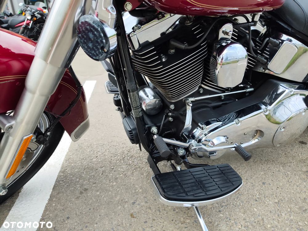 Harley-Davidson Softail Heritage Classic - 31