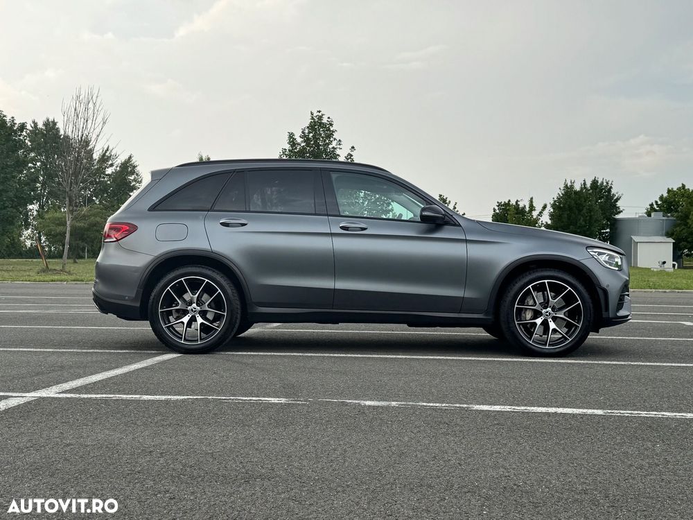 Mercedes-Benz GLC 300 d 4MATIC - 12