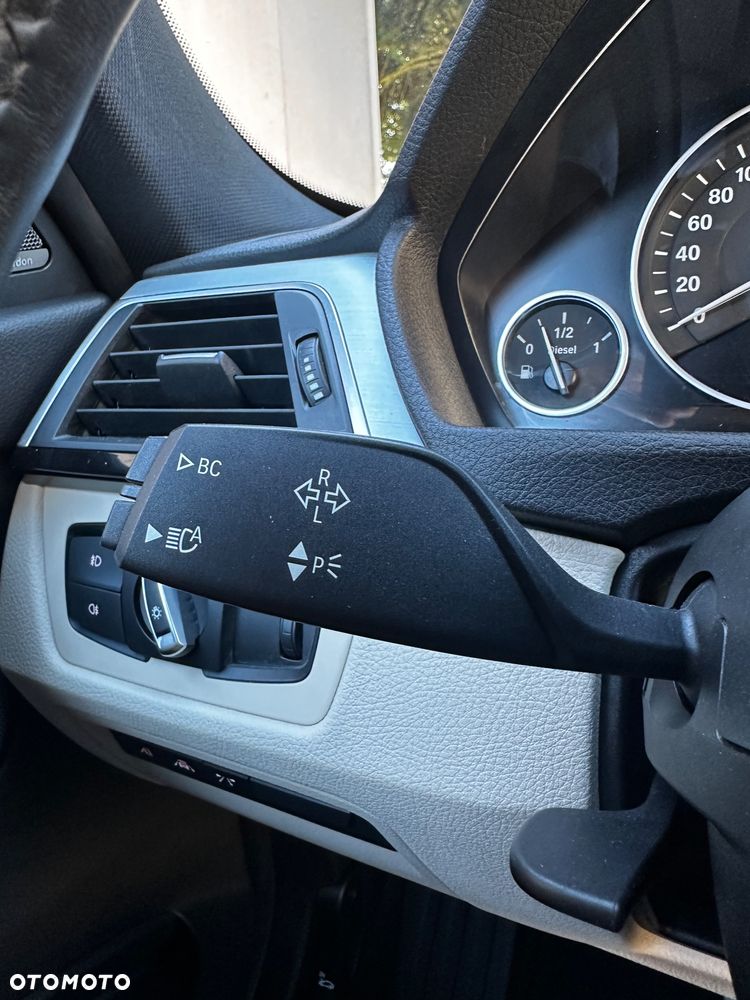 BMW Seria 3 320d Edition M Sport Shadow - 37