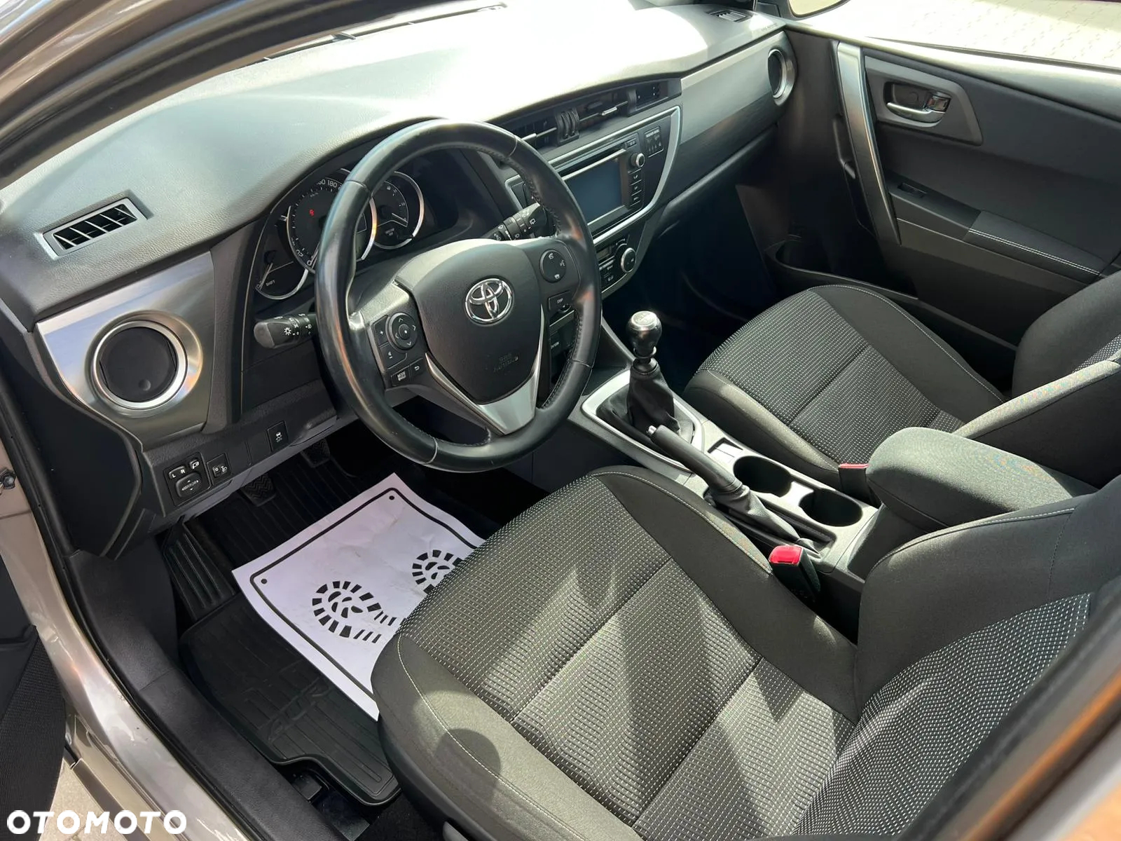 Toyota Auris 1.33 VVT-i Life - 9
