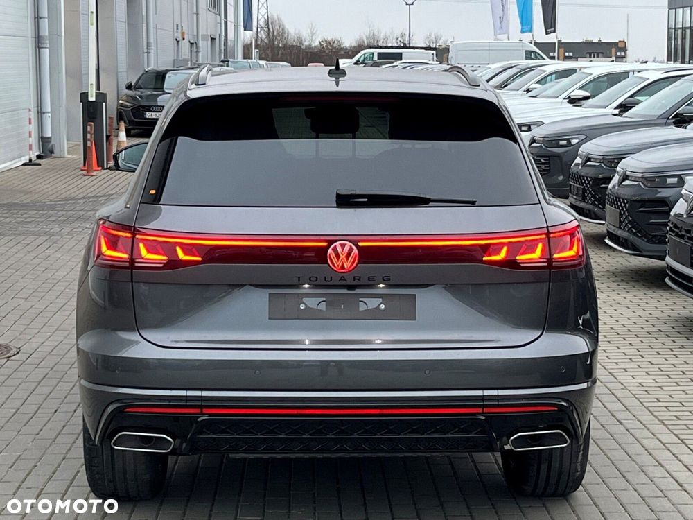 Volkswagen Touareg 3.0 V6 TDI 4Motion R-Line - 4