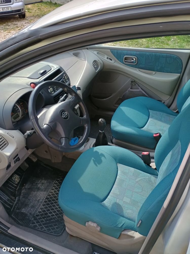 Nissan Almera - 9