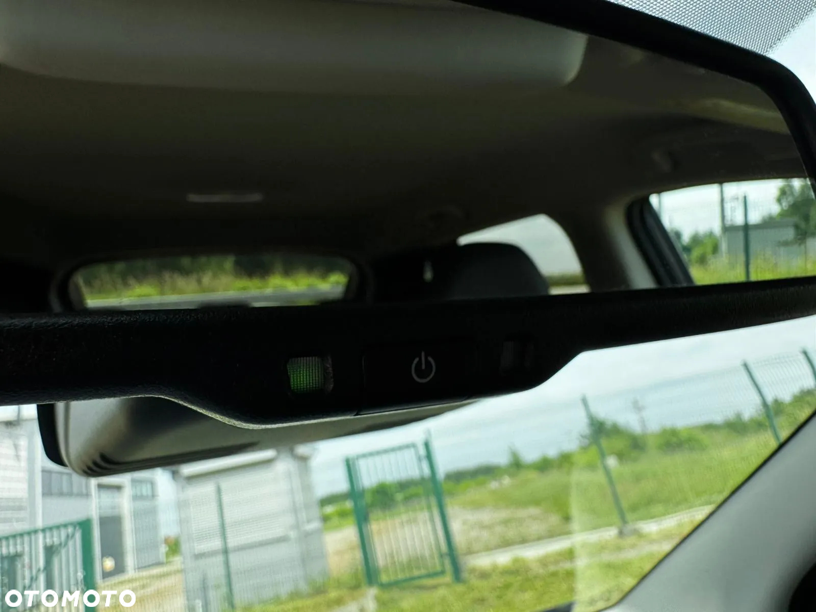 Nissan Qashqai 1.6 DCi N-Connecta Xtronic - 27