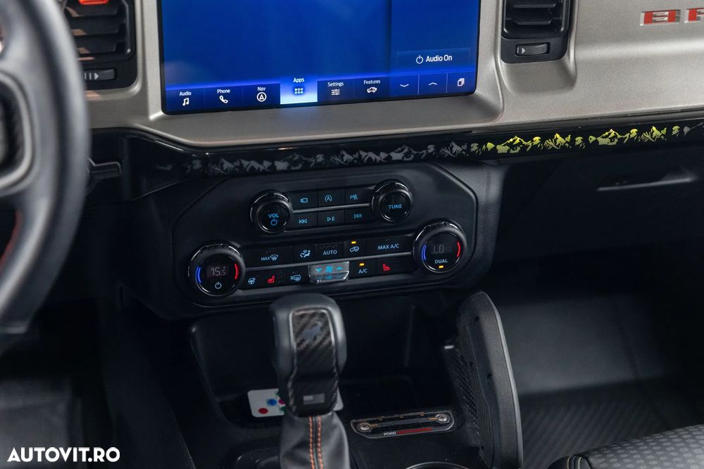 FORD Bronco 2024 — imagine 25