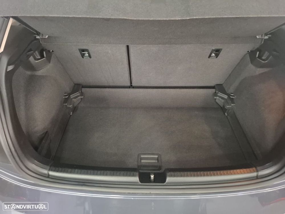 VW Polo 1.0 TSI Urban DSG - 15