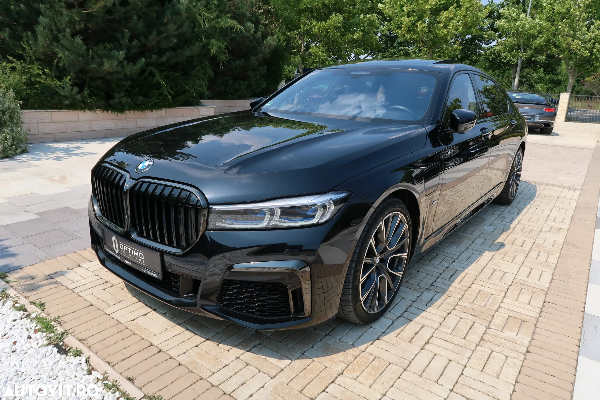 BMW Seria 7 745Le AT PHEV - 29