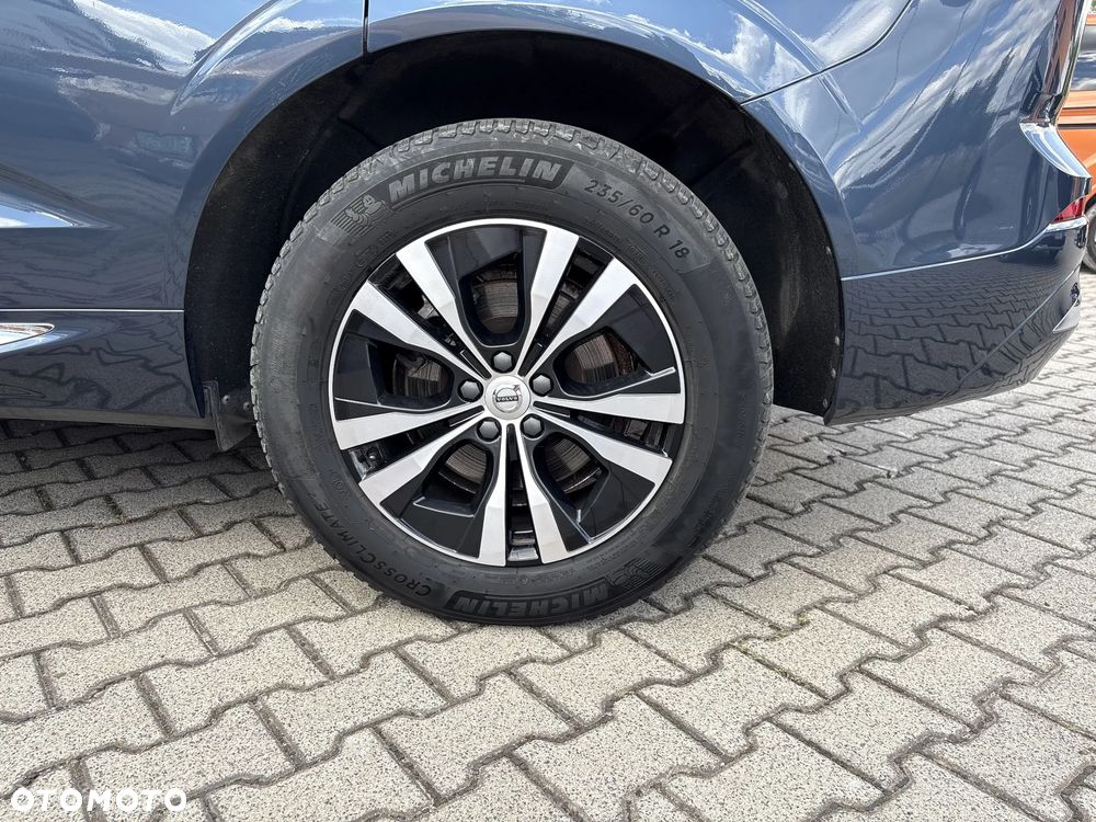 Volvo XC 60 T6 Plug-In Hybrid AWD Core - 20