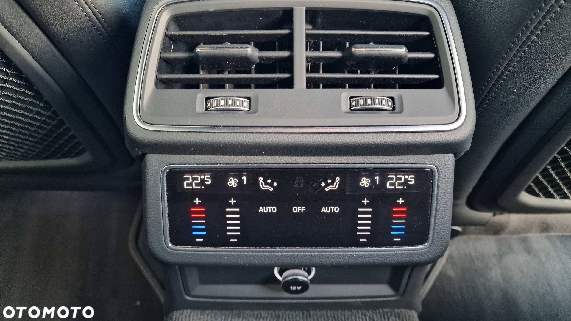 Audi A6 - 12