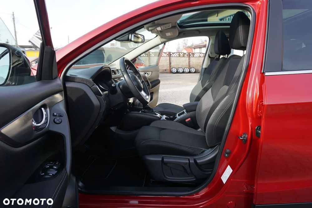 Nissan Qashqai 1.2 DIG-T N-Connecta Xtronic EU6 - 19