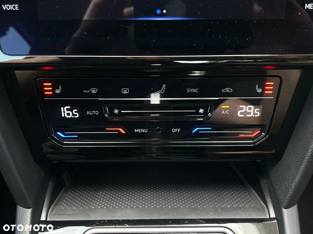 Volkswagen Passat 2.0 TSI Business DSG - 26