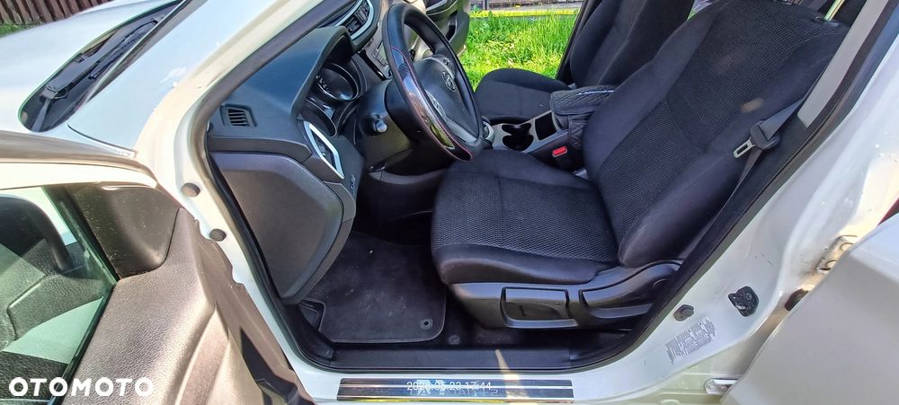 Nissan Qashqai+2 - 5
