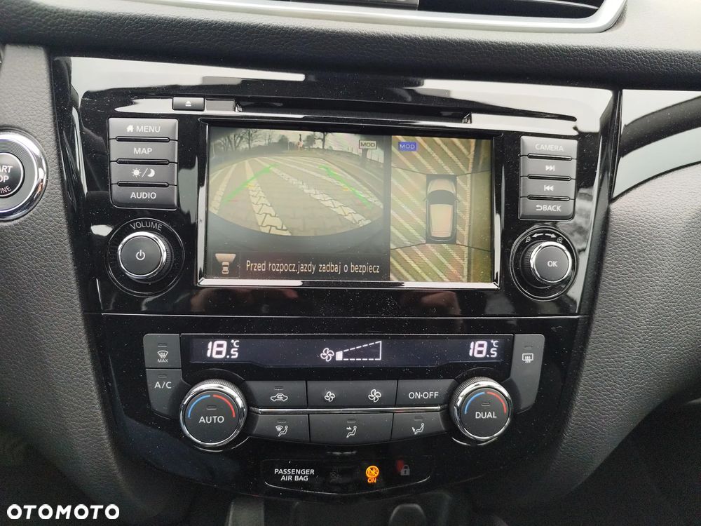 Nissan Qashqai 1.3 DIG-T N-Connecta EU6d - 22