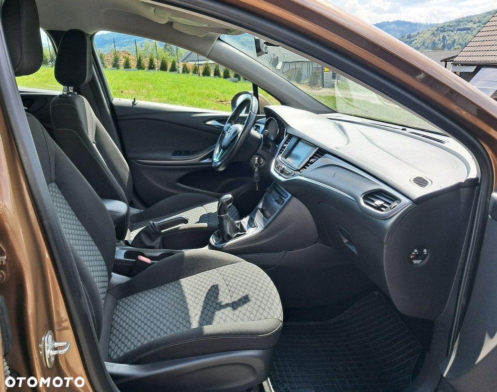 Opel Astra - 9