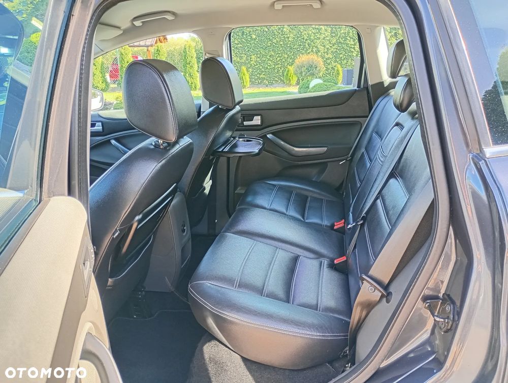 Ford Kuga 2.0 TDCi 4x4 Trend - 25
