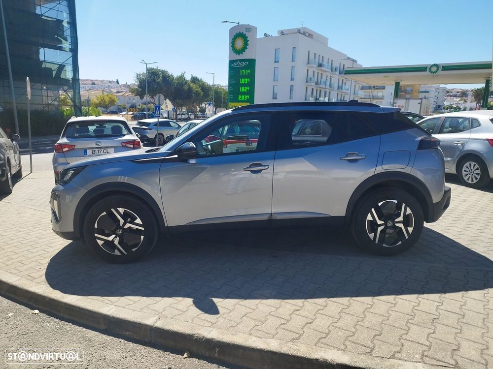 Peugeot 2008 1.2 PureTech Allure EAT8 - 4