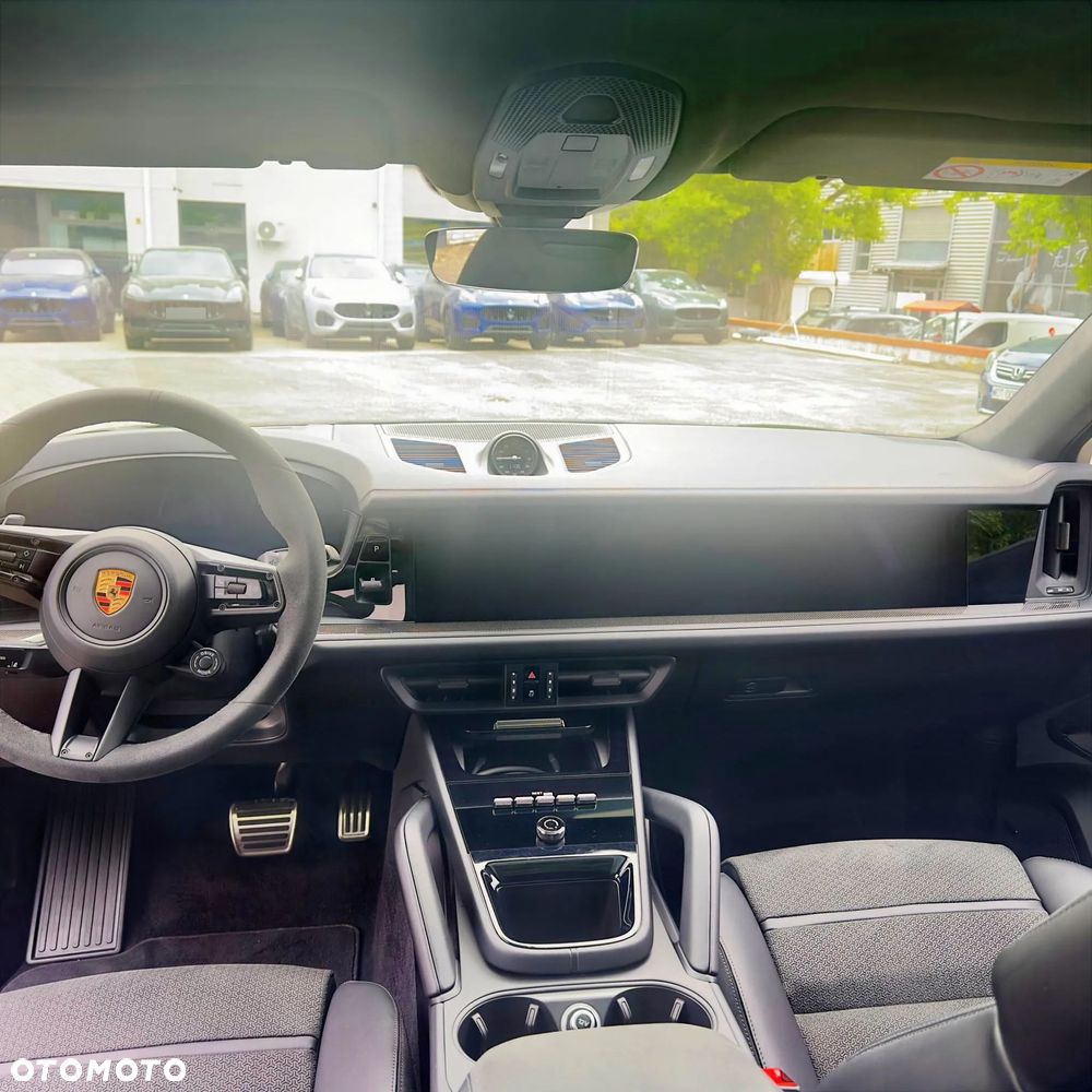 Porsche Cayenne - 8