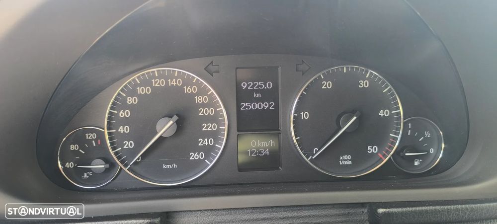 Mercedes-Benz C 200 CDi Sport Coupé Evolution - 13