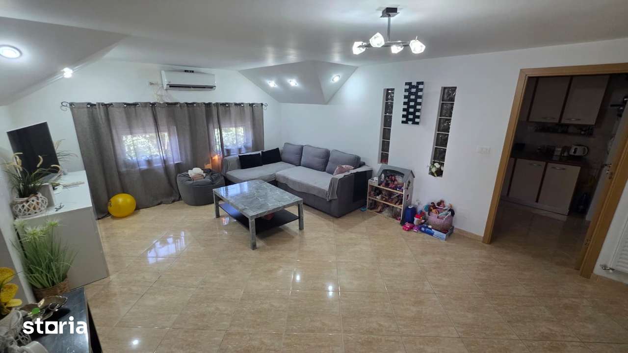Casa Tip Duplex Apartamentat P+M 270mp Focsani Zona Valcele - Imagine principală: 5/20
