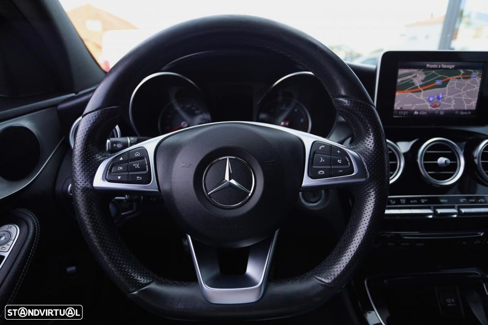 Mercedes-Benz C 200 d AMG Line — fotografia 14