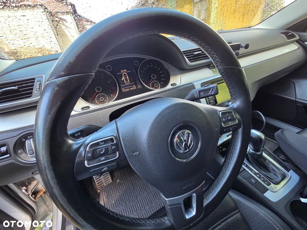 Volkswagen Passat - 7